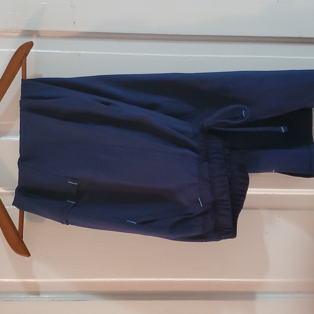 Medium Navy Scrubs